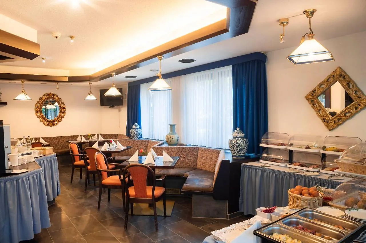 Hotel Astoria Am Urachplatz Stuttgart
