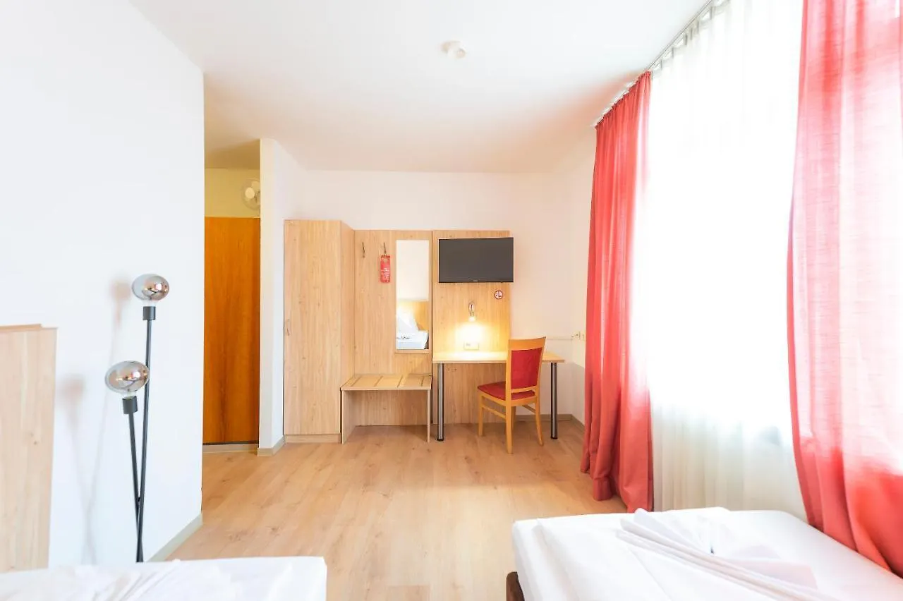 Hotel Astoria Am Urachplatz Stuttgart