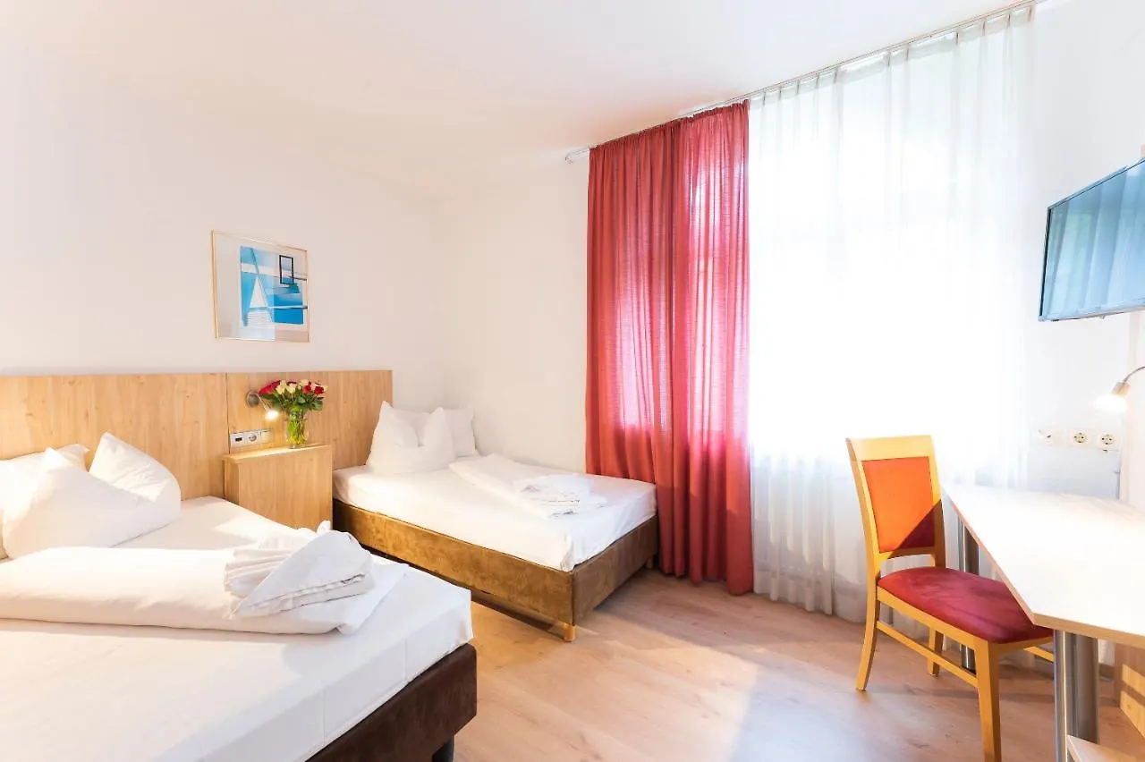 Hotel Astoria Am Urachplatz Stuttgart