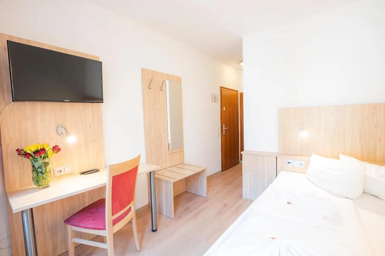 Hotel Astoria Am Urachplatz Stuttgart 3*,  Deutschland
