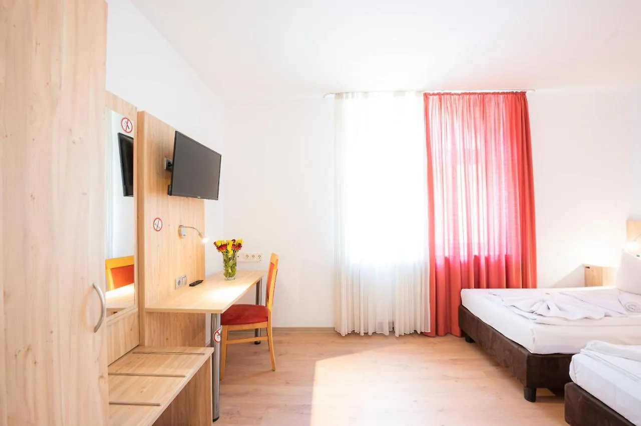 Hotel Astoria Am Urachplatz Stuttgart