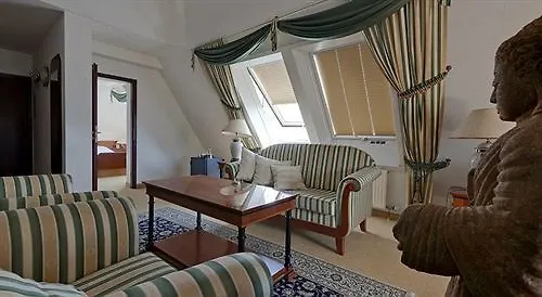 Hotel Astoria Am Urachplatz Stuttgart