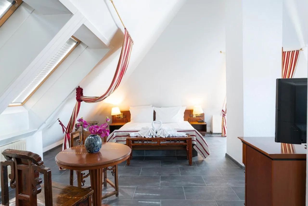 Hotel Astoria Am Urachplatz Stuttgart