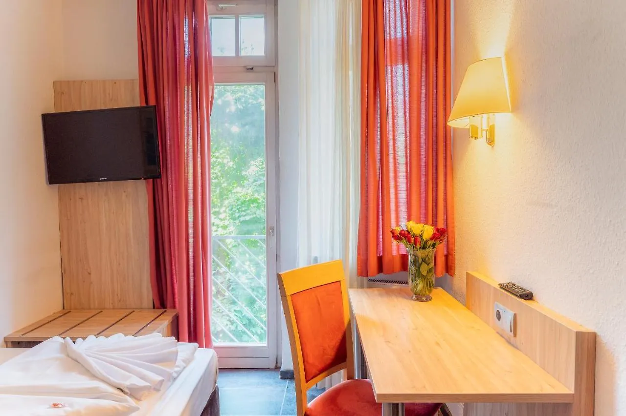Hotel Astoria Am Urachplatz Stuttgart