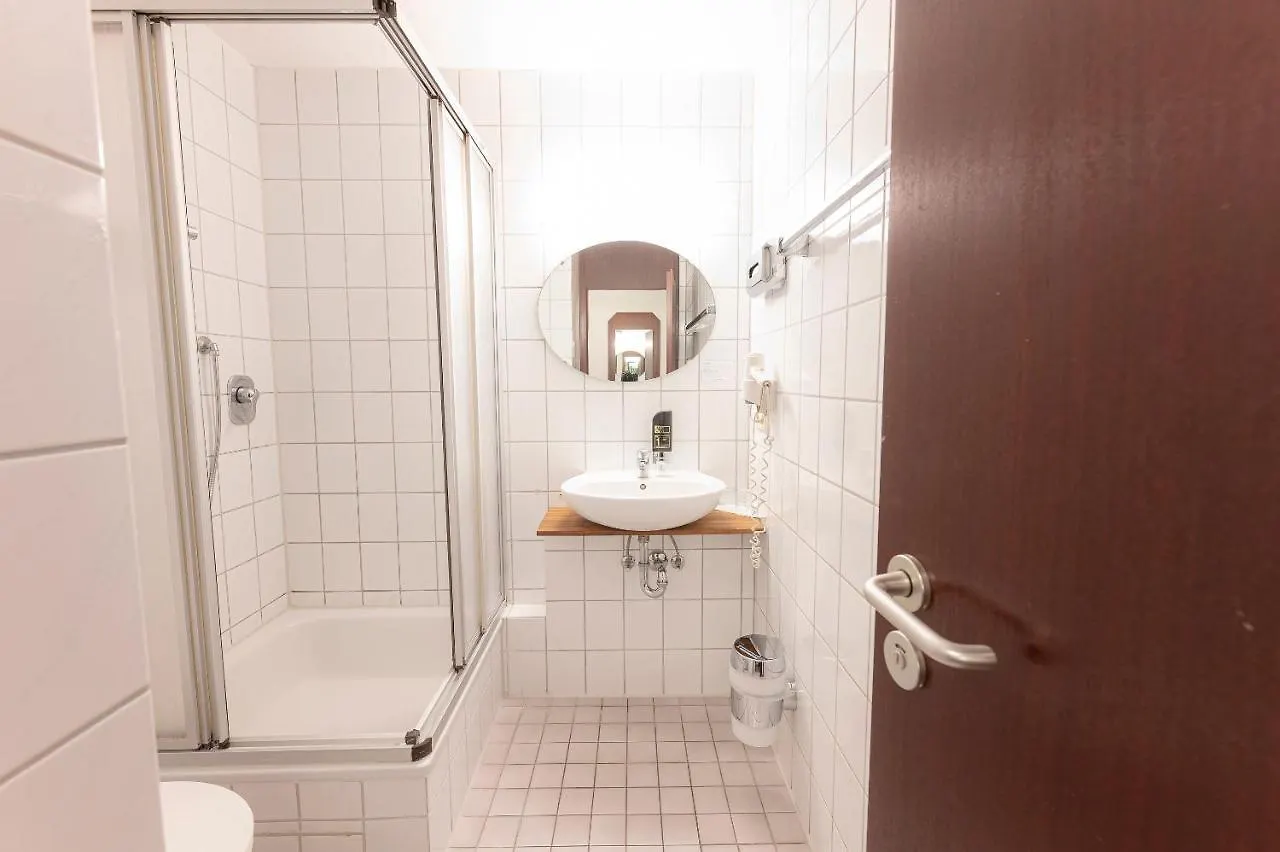 Hotel Astoria Am Urachplatz Stuttgart