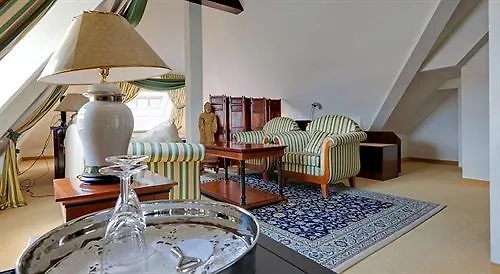 Hotel Astoria Am Urachplatz Stuttgart